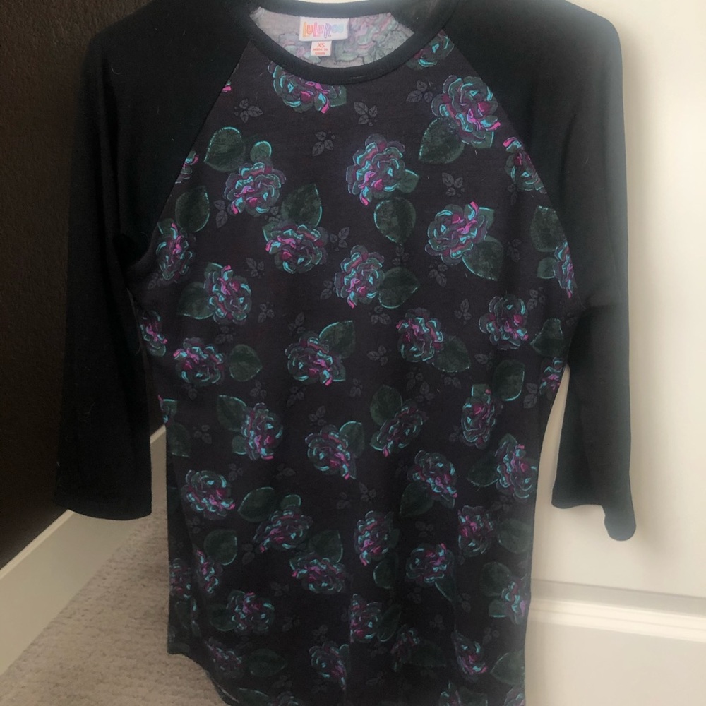 LulaRoe Randy tee - Picture 2 of 4